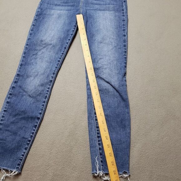 Carly Jean - Kenny jeans button fly high rise med wash. Size 5 crop - Picture 14 of 14